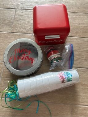 Christmas baking lot, cupcake tins cups containers